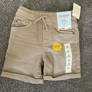 NWT Cat & Jack 2T Khaki Shorts